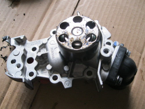 vodena pumpa Renault Modus 1.2 Turbo 08r
