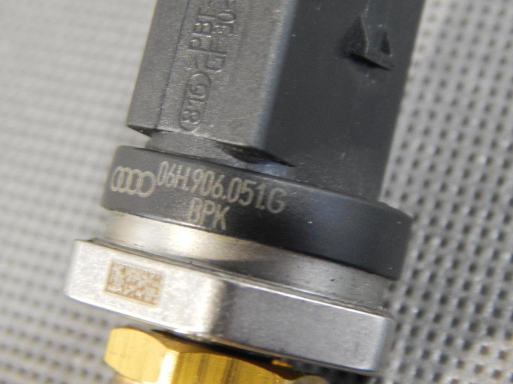 AUDI TT 8S Capteur Pression Carburant 06H906051G