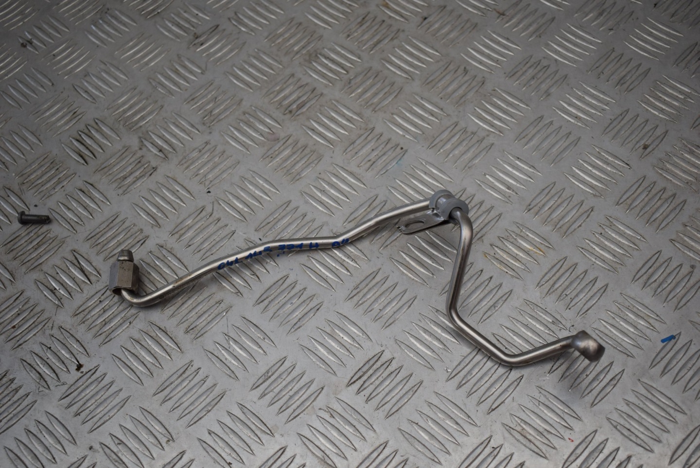 SCHLAUCH TURBO AUDI A4 8W0 B9 04L145771H