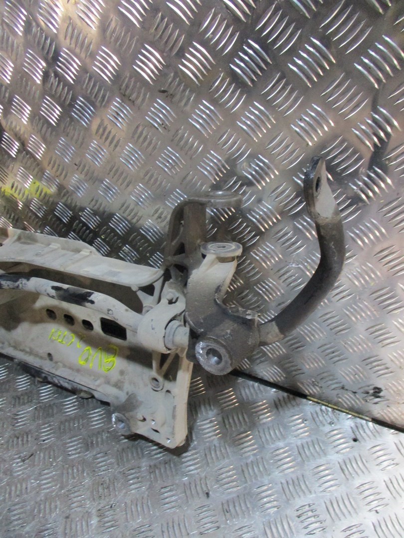 axle beam subframe axle beam Audi Q3 8U0