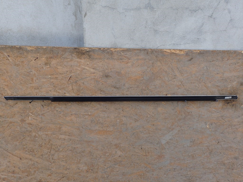 moulding dust left front OPEL INSIGNIA 07