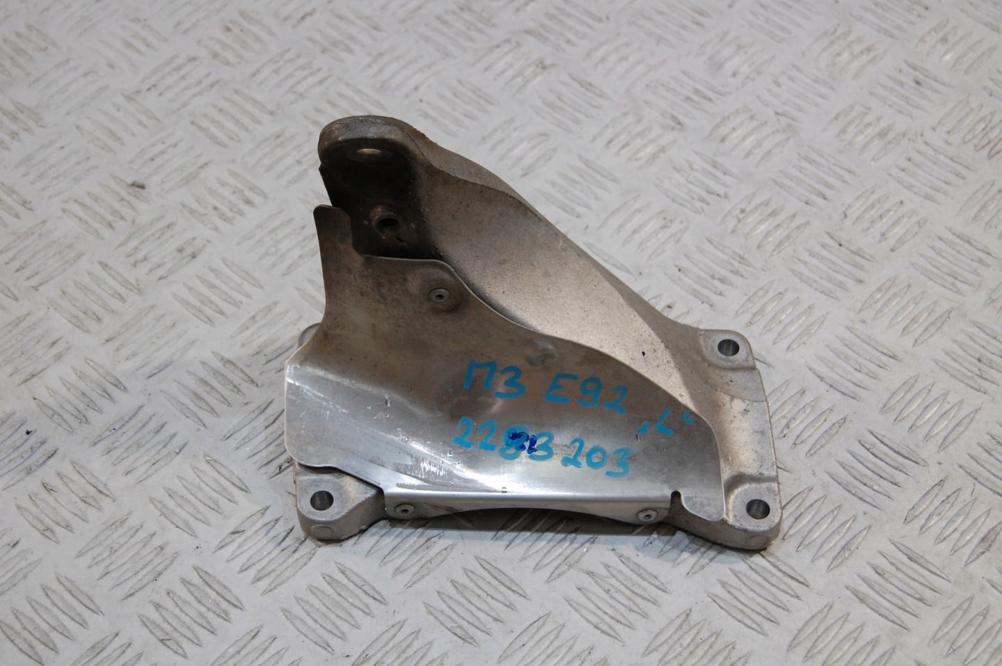 engine mount left BMW M3 E92 LIFT 2288203