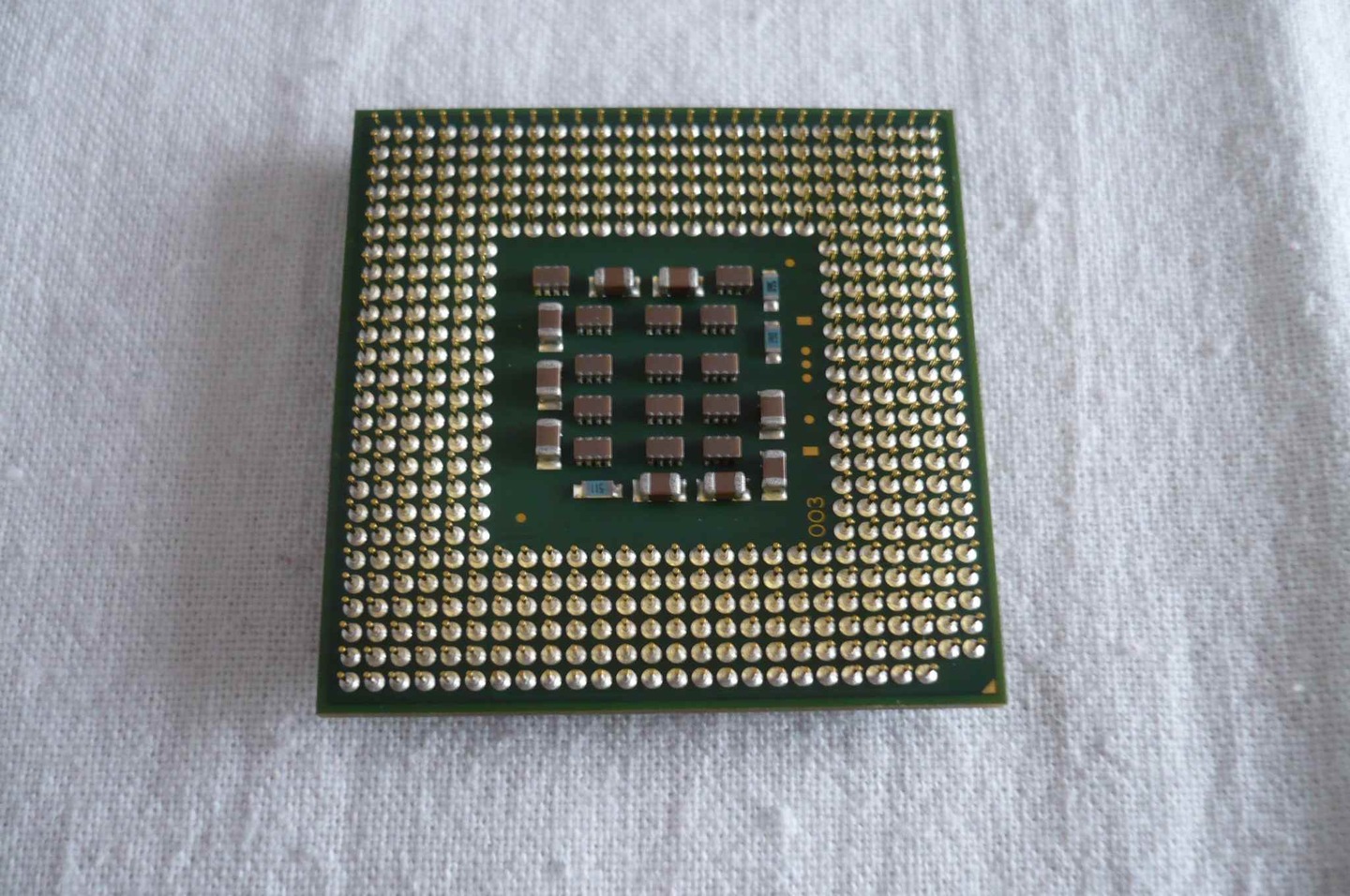 Celeron. Интел селерон 2.40 ГГЦ. Intel 02 Celeron 2.40GHZ/128/400. Intel MC 02 Celeron 2.40GHZ/128/400. Celeron r CPU 2.40GHZ.