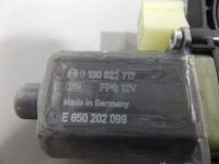 фото thumb №5, 0130822717 моторчик скло правий перед touran iii