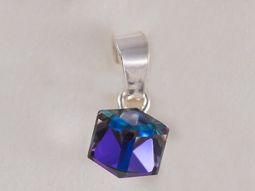 с подвеской в ​​виде куба Swarovski Cube 6мм СЕРЕБРЯНЫЙ