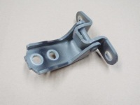 фото thumb №1, Auris 06-18 avensis t27 verso петля дверь перед