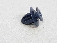 фото thumb №9, Camry 11-17 штифт монтажный кронштейн молдинг порог