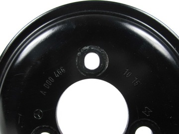 Mercedes W221 ABC Шкив помпы A0004661015