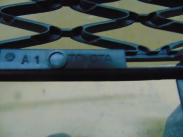 фото thumb №5, Решітка бампера lexus is