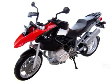 МОДЕЛЬ МОТОЦИКЛА BMW R 1200 GS В МАСШТАБЕ 1:12