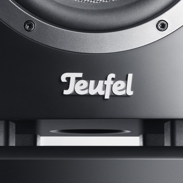 Teufel Theater 500S, Стереодинамики черного цвета