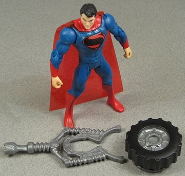 ФИГУРА АТАКИ МОБИЛЬНОГО ПРОТЕКТОРА MATTEL SUPERMAN