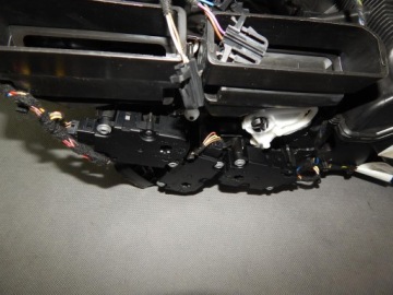 фото thumb №4, Audi a8 l обігрівач задня 4h0820004c