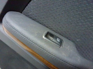 фото thumb №4, Обшивка оббивка двері правий задня mercedes w212