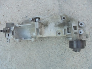 фото thumb №1, Кронштейн основа компресор do nissan qashqai 2.0 dci