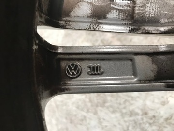 VW GOLF VII 5G0 АЛЮМИНИЕВЫЕ КОЛЕСА 17 ДЮЙМОВ