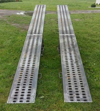Najazdy łączone ALUMINIOWE 4000x370x110mm 3,5t. PL