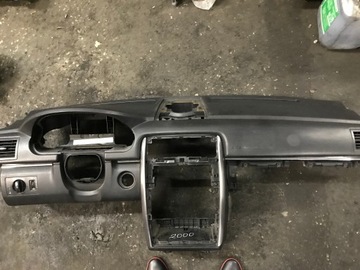 фото thumb №1, Mercedes b клас w245 панель консоль оригінал подушки