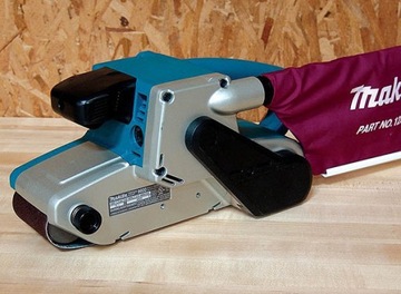 MAKITA 9920 1010W ЛЕНТОЧНО-ШЛИФОВАЛЬНАЯ МАШИНА 76 x 610 мм