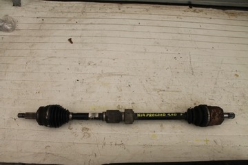 Піввісь права довга kia pro ceed 1.6 crdi фото №1