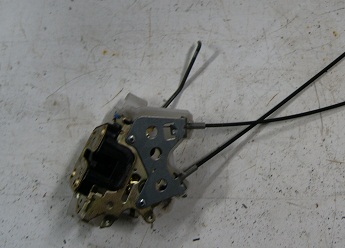 Замок дверь передних forester 03-07 перед левый фото №1