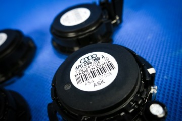 Audi OE 4F0035399A