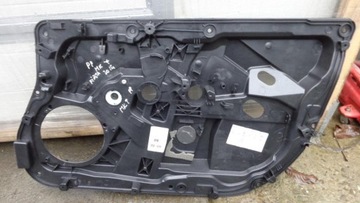 Window restyling front right ford fiesta mk 7 restyling 2012 - 16, фото