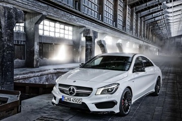 Новый крыло mercedes cla w117 оригинальный, фото