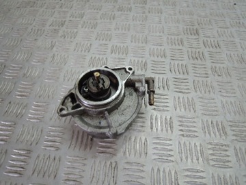 Audi vw pump vacuum 057145100af, фото