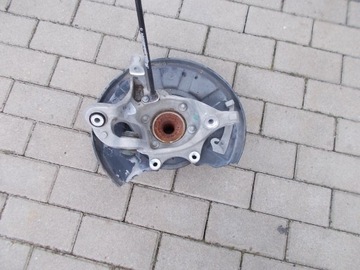 Mercedes e w212 trunnion hub right rear, фото