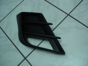Mazda 3 2009-2011 cap right lattice front, фото