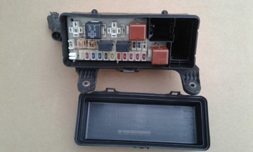 Fuse box previa 82672 - 28040 expulsion, фото