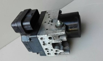 Lexus is 220d 2. 2d pump abs 44540-53240, фото