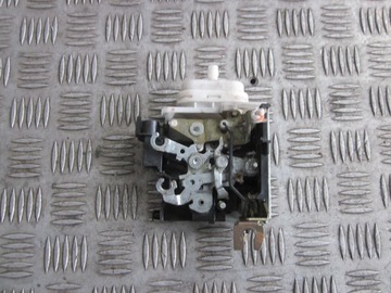 Blocking front right audi a4 99 - 2001 8d1837016f, фото