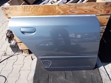 Audi a4 b6 00 - 04r right rear door ass, фото