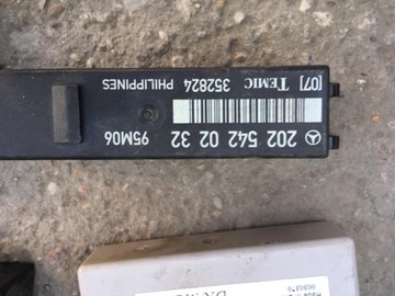 Блок реле mercedes c w202, фото