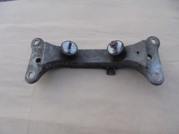 Кронштейн опора коробки bmw e90 318d 320d 6760300, фото