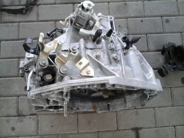 Suzuki vitara gearbox 1, 6 diesel new 2wd, фото