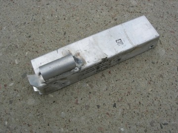 Кронштейн уселителя отбойник r зад audi q5 8r0807332b в - wa