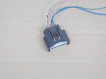 YARIS AURIS RAV4 PRIUS KOSTKA WTYCZKA POMPY WODY