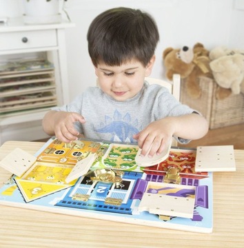 MELISSA AND DOUG BOARD 13785 ДЕРЕВЯННЫЕ ЗАМКИ С ЗАЩЕЛКОЙ