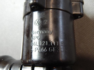 AUDI A6 C7 2.0 TDI POUZDRO TERMOSTATU 04L121111E