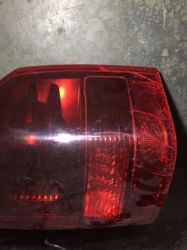 Mitsubishi Pajero Lift 03-06 LAMPA PRAWY TYŁ TYLNA