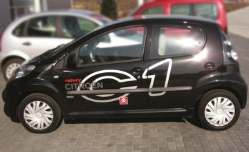 LIŠTA DVEŘNÍ BOČNÍ NA DVEŘE CITROEN C1 PĚTIDVEŘOVÝ