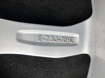 Алюминиевый диск оригинальный Audi A4 B9 8W0 18 дюймов