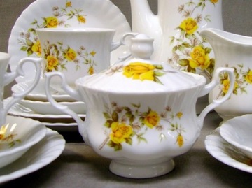 970 IWONA KUBEK 300 CHODZIEŻ MALCER PORCELANA