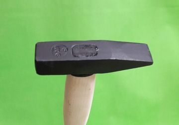 МОЛОТОК / МОЛОТОК / РЕВИЗОР 0,4 кг БУК В РАМКЕ