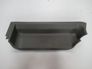 STOPIEŃ PRAWY PASAŻERA VW T4 701863736B