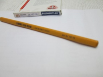 STAEDTLER ERGOSOFT JUMBO 157 ЗОЛОТОЙ ЦВЕТ -6847