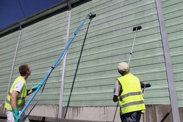 ЭФФЕКТИВНАЯ ЖИДКОСТЬ ДЛЯ ОЧИСТКИ БРУШКИ, ФАСАДНЫХ ТАРПАНОВ ОТ МАСЛЯНЫХ ПЯТЕН, 5Л